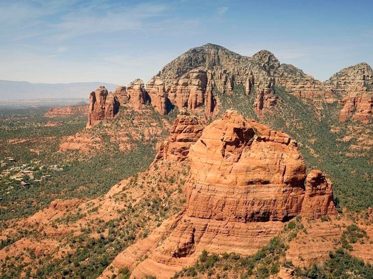 panoramic photo of the colorado plateau in Sedona's red rocks